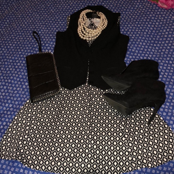 ‼️NEW WITHOUT TAG‼️ H&M Black & White Dress - Picture 1 of 5